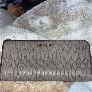 Miu Miu Gray Quilted Wallet 8”L z 4”H